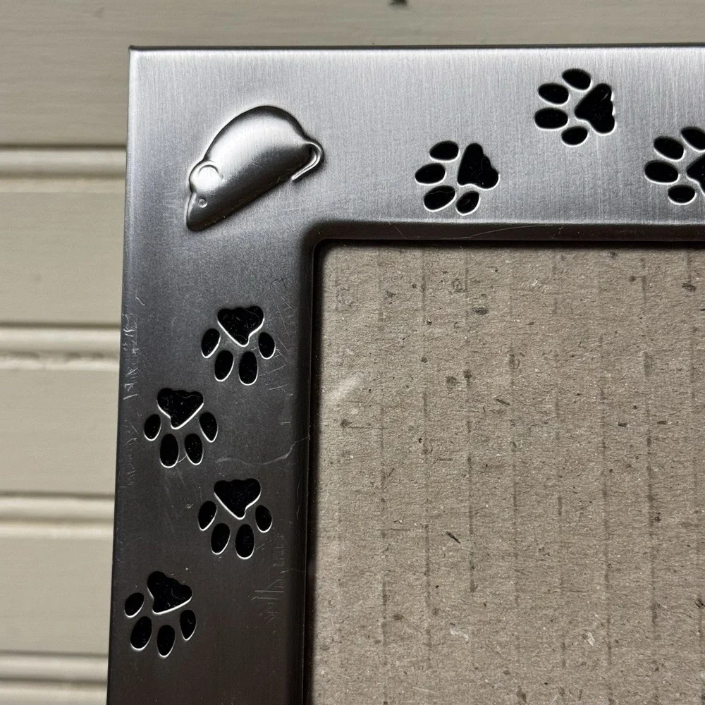 Green Tree Gallery 4x6 Photo Frame Silver Tone Paw Print Mouse Design Desk